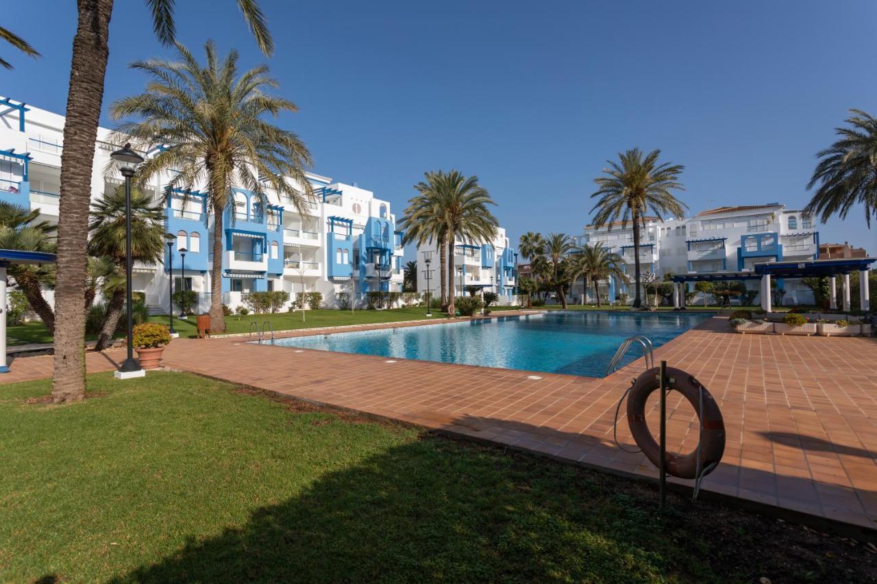 Cala Blanca, planta baja, cerca de la playa Apartment Denia Bagian luar foto